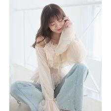 ◎チェーン付きシアーフリルブラウス