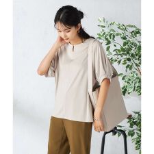 【接触冷感/UVカット/吸水速乾】チャームネックパフスリーブトップス