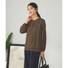 【マシンウォッシャブル】チャーム付きボウタイブラウス