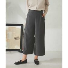 アー・ヴェ・ヴェ(a.v.v)の【マシンウォッシャブル】スエードライクワイドパンツ