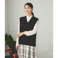 Ｖネックニットベスト