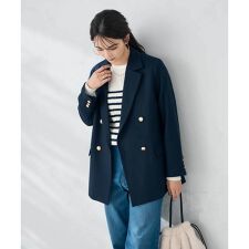 アー・ヴェ・ヴェ(a.v.v)の【ストレッチ/雑誌InRed(宝島社)11月号掲載】ダブルブレストジャケット