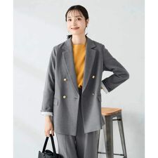 アー・ヴェ・ヴェ(a.v.v)の【ストレッチ/雑誌InRed(宝島社)11月号掲載】ダブルブレストジャケット