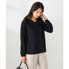 アー・ヴェ・ヴェ(a.v.v)のチュールレイヤードトップス