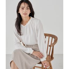 【洗える】タックネックブラウス