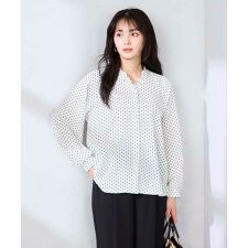 フリルVネックドット柄ブラウス