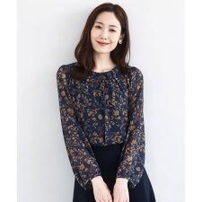 MK ミッシェルクラン(MK MICHEL KLEIN)のレトロ花柄ブラウス/洗える