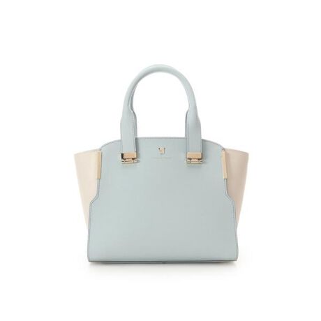 [^ԁF00032510170042]Samantha Thavasa(T}T^oT)Pomme d'espoir |fBX|[ oCJ[nhobOK^̈ӖSC[WGuuPomme dfespoiri|fBX|[jvV[YVzF̃oCJ[nhobOoByfUCzX^CbVȃfUCɃS[hJ[̃GuƃIWio܂BIWi͉ߋ̃V[Ył̓\tgS[hJ[̂̂gpĂ܂CgS[hɕύXBNAȐFŏiɉ؂₩vXBobO̓͂|Pbg^CvȂ̂łɎoX}zpXP[X̎[ɍœKłBJ̓t@Xi[tȂ̂ło̎łSłBtŃV_[xgĂ̂ŃV[ɂĎgł̂|CgByfށz}bgȎ̊pV{̃XvbgU[gpĂ܂ByTCYzA4TCYc~AzcZA500ml{gijcZ