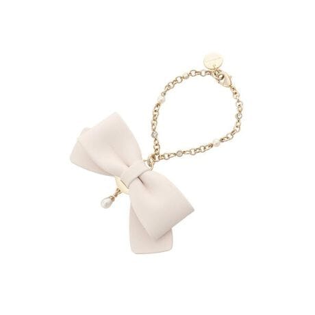 [^ԁF00032510790001]Samantha Thavasa(T}T^oT)̃{`[t obO`[傫߂ȃ{`[t|Cg̃`[ByfUCz傫߂̃{̓{E^CC[WăfUCĂA{̗̊ł悤ɕ\B{`[t炳肰Ȃ`S[h̋ƃtFCNp[ÂƂ肢iȈۂɎdグĂ܂B