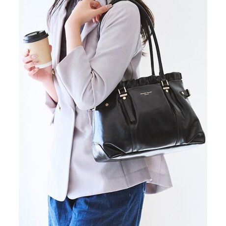 [^ԁF00032510170222]Samantha Thavasa(T}T^oT)̃T}T vE~j g[gobO[Revival Collection]T}T^oT̑㖼uT}TGbgvAbvf[gByfUCzIȌ̃MU[ƃ{fB̂ӂƂD͋C͂̂܂܂Ɍ򊴂̂郌U[gpiȈۂɎdグ܂BobO̐ʂƑʂ̓xgfUCɂȂĂāAÂlȏɂ҂łB̂|Pbg̓}OlbgɂȂĂ̂ňړ̎gɂhƖʂSłBӂƖc݂邽ߌڈȏ̎[͂܂B͒߂ɂȂĂ̂Ō̈ߕłƌł܂Byfށz򊴂̂NbNɌ鋍vgpĂ܂ByTCYzA4TCYc~AzcZA500ml{gcZ() ȋfނɂā̂鋍vgpANbNɌdlłBfUCdidl̂߁AiƂɃVȂǁA̎dオ肪Ⴂ܂Bi̓Ƃł舵肢܂B