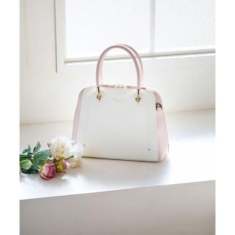 [^ԁF00032510170341]Samantha Thavasa(T}T^oT)̐VAxNg oCJ[ nhobOAxNgV[YĝTCYɃAbvf[goCJ[oByfUCzVvȃfUCɃIWĩnhANZg̃ACeBXvbgU[ɃvY̌^{fނgpiȋPɎdグĂ܂Bwʂɂ̓|PbgĂ̂łɎopXP[XȂǂ̎[ɂœKłBtɃV_[xgĂ̂ŃV[ɂĎgł܂B؂₩ȃV[Yɂ҂̃GKgɉfnhobOłByfށzXvbgU[ɃvY̌^{fނgpĂ܂ByTCYzzcZA500ml{gcZ