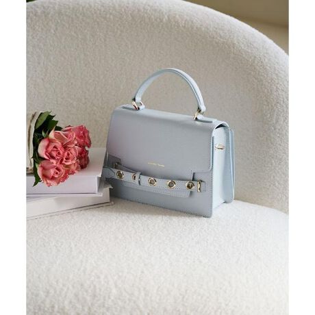 [^ԁF00032510170361]Samantha Thavasa(T}T^oT)̃xgfUCtbvnhobOxg|Cg̃U[nhobOByfUCzVvȃXNGA^̃tHɃxgڂЂACeBng{xgVѐSfUCłBtbv^CvɂȂĂāA}OlbgĂ̂ňړɂSłBwʂɂ̓t@Xi[|PbgĂ̂łɎoX}zȂǂ̎[ɍœKBV_[xgĂāAV_[obOƂĂgpł̂ŃV[ɂĎgł܂ByfށzVŇ^U[gpĂ܂BڗɂĝłByTCYz܍zc~AzcîɂĂ͎[ł܂jA350ml{gcZ