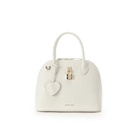 [^ԁF00032520175115]Samantha Thavasa(T}T^oT)̃T}T fB phbN nhobOS[hJ[̃phbNƋPnhobOByfUCzVŇ^{U[ɃuhS󂳂ꂽphbNčfUCɂȂĂ܂B}`L߂Ɏ{Xg^ŃVvŐꂽVGbgBJ̗t@Xi[͒܂ŉdlő傫JA傫߂ȃ|[`Ȃǂ̉וoꂵ₷łBtŃV_[xgĂ̂ŃV[ɂĎg\BJWAȃpcX^CɂAGKgȃXJ[gX^Cɂ킹₷AlXȃR[fBl[gɂ咣邱ƂȂ̎Abvf[gĂ܂ByfށzVŇ^{U[gpĂ܂ByTCYzzcZA500ml{gcZAA4TCYc~