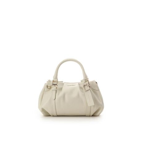 [^ԁF00032520175201]Samantha Thavasa(T}T^oT)̃^bNfUC\tgU[nhobOӂƂڂ炵nhobOByfUCz_炩Ȃ₩ȃU[Ƀ^bN{ĂӂƂ̊\܂BԂȃTCYȂAӂƖc݂邽ߌڈȏ̎[͂500ml{gⒷzۂƔ[܂܂Btgɂ̓n[gOU[`[ĂāAÂlȈۂɂȂ悤dグĂ܂Btɂ̓V_[xgĂ̂ŃV[ɂĎgł܂ByfށzV{_炩ȋvgpĂ܂ByTCYzzcZA500ml{gcZAA4TCYc~