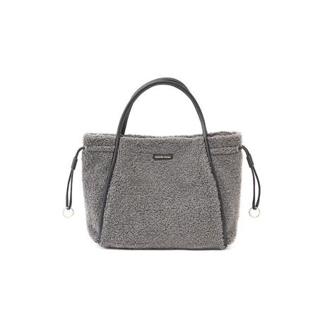 [^ԁF00032520175211]Samantha Thavasa(T}T^oT)̃JWAeCXg{AobO_炩ȑfފSn{AobOByfUCzRRƂG̃{Aƃnhɂ̓tFCNU[gݍ킹VbNȃfUCBobÕTChɂ͏ƋP܂B}`LƎ[ł̂ŉוɂSłB݂̂fފŎĂ邾ŃR[fBl[g̐[݂ƋGߊvXBtɂ͑߂̃V_[Ă̂ŃV_[obOƂĂgpł܂Byfށz{AfނgpĂ܂ByTCYzzcZA500ml{gcZAA4TCYc~