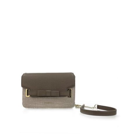 [^ԁF00032520175261]Samantha Thavasa(T}T^oT)̃[vcC[hfUC GVV V_[obOlC̃GVV`ςă[vcC[hfނœoByfUCzGKgȕ͋C͂̂܂܂ɐVVFCvɃAbvf[gB肰Ȃ{`[tŊÂďiȈۂɎdグĂ܂B̓Iȃ[vcC[hgpD荞ނƂɂĊpxɂăLLƋP܂BȂ݊R[fBl[g̃|CgƂĂ܂ByfށzcC[hfނƑ傫߂̃V{̃U[gpĂ܂ByTCYz܍zcZAzc~