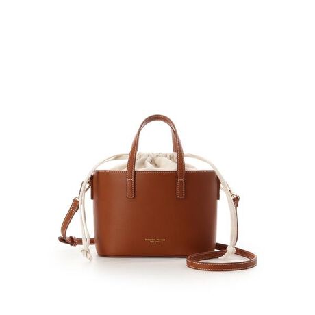 [^ԁF00122510260141]Samantha Thavasa Petit Choice(T}T^oTv``CX)̃Vv~jobOlXȃV[łgVvȃfUC̃~jobOBfUCELX^COɍ킹悤ɃVvɎdグ܂BE莝ł̃nhobOX^C͂AV_[ŌE΂ߊ|ĂƂĂoXǂ܂B@\EobO͎̒悤ɂ肵dlBEobǑВ^ɂȂĂ̂ŁẢוɂSBEВ̓obOƈ̌^ׁ̈AO͂ł܂B[́Ez(΂߂ɓĂ҂TCYBTCYɂēȂꍇ܂B) E500ml{g(ł肬܂B) (z500ml{g͈ꏏɂ͓܂B)