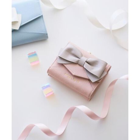 [^ԁF00122510260112]Samantha Thavasa Petit Choice(T}T^oTv``CX)̃rbO{ ܍z傫ȃU[{|Cg̃L[gȃV[YBfUCEÂɐU؂fUCŁA킢̂Dȕɂ߂̃ACeBEԂ̓^[^ɂȂĂAu^[AzfUCBE炵DȕA{DȕɎĂ悤ɍו̃fBeB[ɂV[YB@\E܌̋ɂAЂ˂₷J₷|CgBEKꂪ܌ő傫ĴŁAK̎o₷dlBEDꕔɂJ[h|PbgtĂāARpNgȂ[͂܂[́EJ[h|Pbg~6Et[|Pbg~1