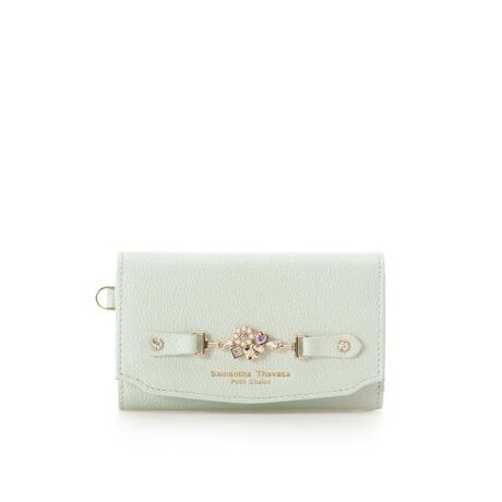 [^ԁF00122520265001]Samantha Thavasa Petit Choice(T}T^oTv``CX)̃t[rbg L[P[XԂn[gȂǉ`[trbgɃfUCV[YBfUCEԂ̃`[t傫邱ƂŌC̏o悤Ȗ邢C[WɎdグ܂BElXȃ`[t炤Ƃŉ؂₩vXBE炵_炩g[̃J[WJB@\ElC̎O܂^CṽL[P[Xŏ̎ɓރRpNgȃTCYBEwʂɃ|PbĝŁAJnpȂǂĂ̂߁B