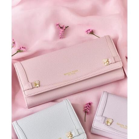 [^ԁF00122520265423]Samantha Thavasa Petit Choice(T}T^oTv``CX)̃TChu[` zfUCEiYp[Ə炵Ԃ̃rW[ŃvXfUCBEÂȂt[fUCɂȃACeBE_炩ȃpXeJ[gp邱ƂŁA炵Yȕ͋CɁB@\EJ[h|PbgLxȂ̂ŁA[͏d̕ɂ߁ED镔ɂ͎d؂肪Ă̂ŁAڂ₷g₷dlBEKꕔd؂Ă̂ŁAdĎgpł̂|CgB[́EJ[h|Pbg~20Ewʃ|Pbg~1Et[|Pbg~4̏ĩp[̓tFCNp[ɂȂ܂B