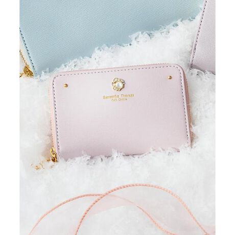 [^ԁF00122520265551]Samantha Thavasa Petit Choice(T}T^oTv``CX)̃rW[ }`P[XfUCEWG[̂悤ȑԂ̃rW[|CgBE򊴂̂郌U[ŁAioBẼrW[f鍂̂fUCB@\EKJ[h}`P[XBEwʂɂ͑t|PbgAICJ[hȂǂdlBEԂȂJ[h|Pbg[Ă̂ŁAJ[hP[XƂĂgp\B[́EJ[h|Pbg~5Et|Pbg~1O[WJ[̓x_[ɋ߂FƂȂ܂B