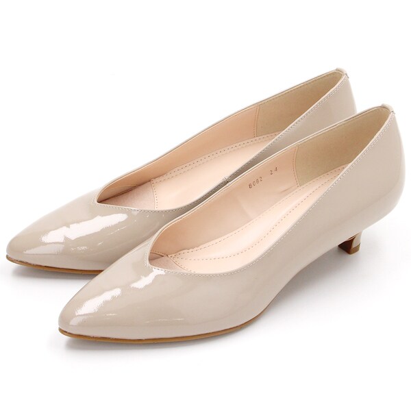 アーモンドトゥVカットプレーンパンプス | ユニティー(unity