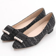 メルモ(MELMO)のアーモンドトゥモチーフカッターパンプス