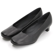 ラウンドスクエアトゥプレーンパンプス