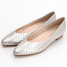 型押しカッターパンプス