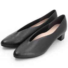 オールウェザー対応カバードパンプス