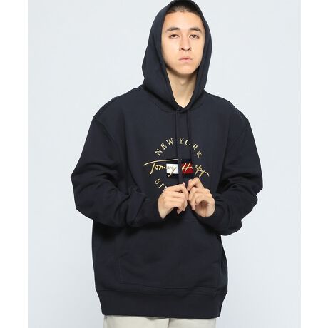 メンズパーカーの人気ブランド おしゃれに見せるサイズ選びは ファッション通販 マルイウェブチャネル