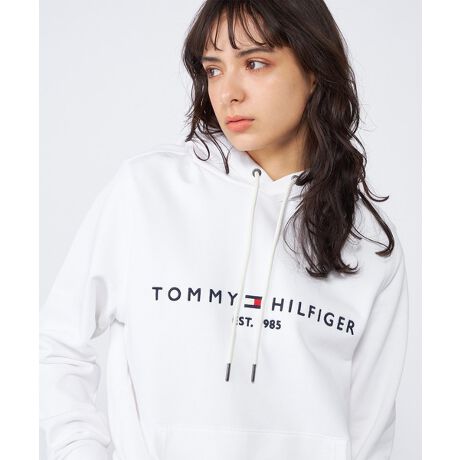 [^:MW13720]TOMMY HILFIGER̃ShJ{ꂽA1ŃT}ɂȂXEFbgp[J[B悭ƂɂVGbgŁAXg[g烏Chpc܂ŕL{gXƍ킹₷Ă܂BJWA͂Aꂢ߂ȒȂɔۂɂ߂łB