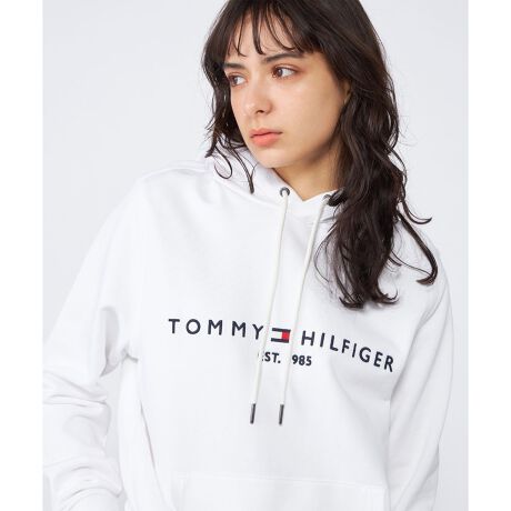 [^ԁFMW13720]GuChSp[J[TOMMY HILFIGER̃ShJ{ꂽA1ŃT}ɂȂXEFbgp[J[B悭Ƃ̂VGbgŁAXg[g烏Chpc܂ŕL{gXƍ킹邱Ƃł܂BJWA͂Aꂢ߂ȒȂɔۂɂ߂łBnFсyTOMMY HILFIGERzĩAJNVbNx[XɃ_ȂЂ˂fUClC̃g~[qtBK[BsIŐꂽYEEBYɉA`hAStCAĂJWAȃfjCƖLxȃJeS[O[ouhB