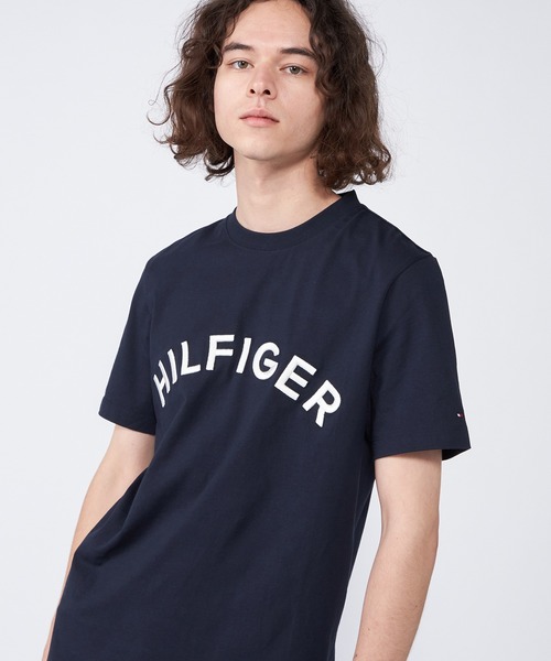 新品　トミーヒルフィガー   グレー　Lサイズ　アーチロゴプリントTシャツ