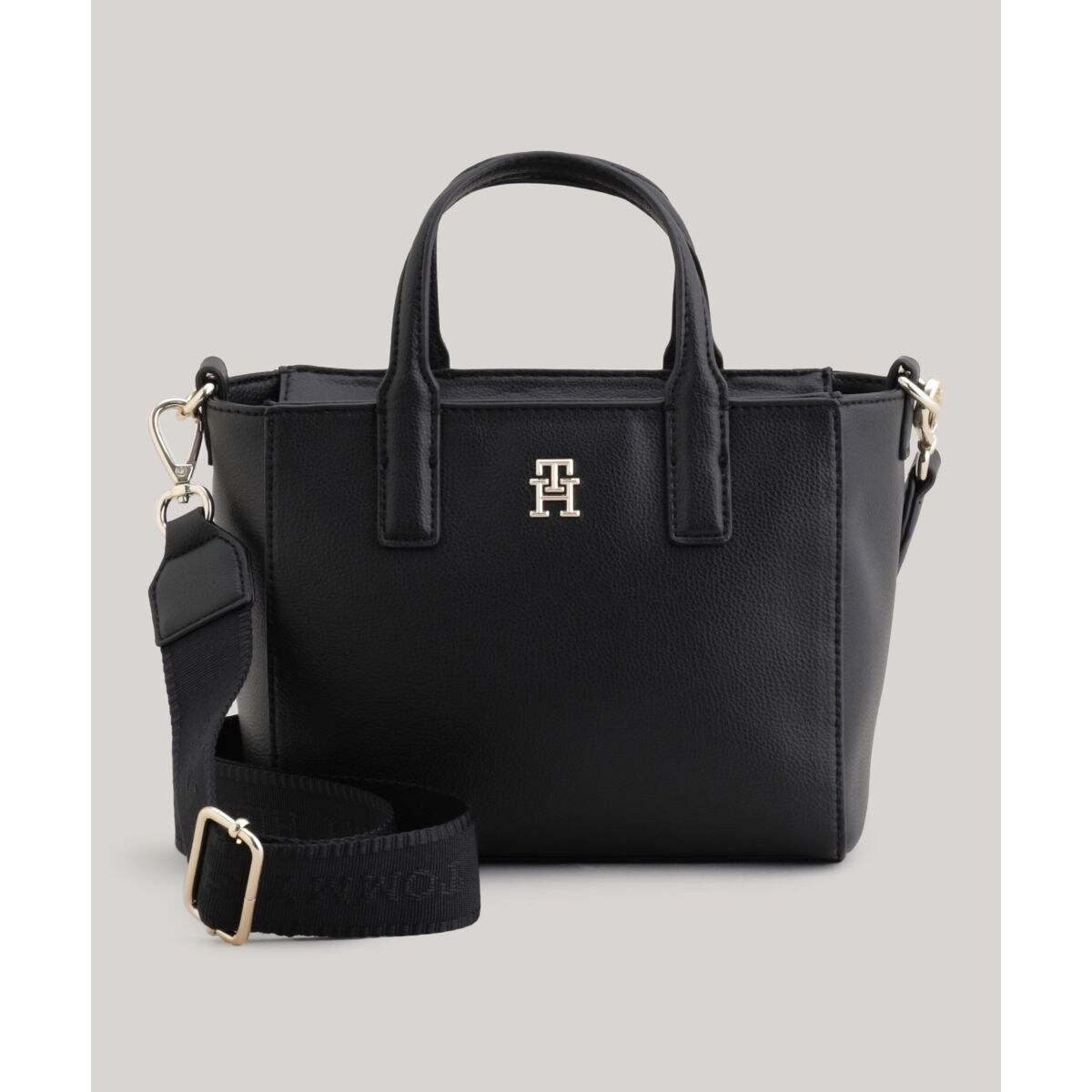 里絵様【新品】トミーヒルフィガー　ベーシック　トートバッグ　黒　軽量 トミー・ヒルフィガー(Tommy Hilfiger) バッグ トートバッグ