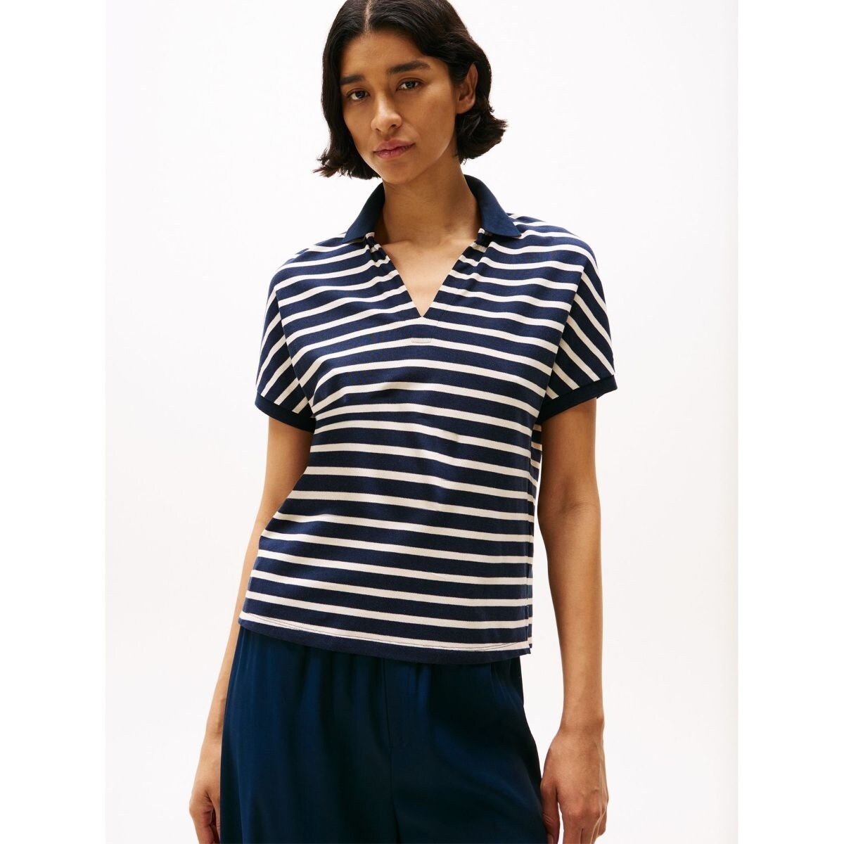 [}C]ZI[vlbNbNX|/g~[ qtBK[iTommy Hilfigerj u[0A4