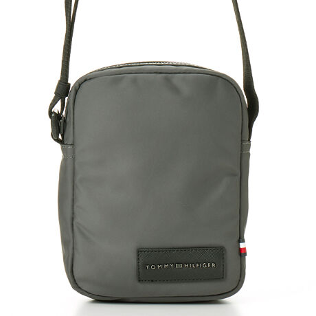 [^ԁFAM14009]~jV_[obOVvȃ\bh̃~jV_[obOBVbNȃg[x[XɁAS胏byƃtbOS݊𔭊܂BOoɌȂEHbgX}[gtH̎[ɕ֗ȃTCYB킹钅ȂI΂AfC[ɊKłBE|Pbg̐F1yTCYzFREEF20cm ő啝15cm }`6.5cm V_[ŏ88cm V_[ő168cm digj195yTOMMY HILFIGERzĩAJNVbNx[XɃ_ȂЂ˂fUClC̃g~[qtBK[BsIŐꂽYEEBYɉA`hAStCAĂJWAȃfjCƖLxȃJeS[O[ouhB