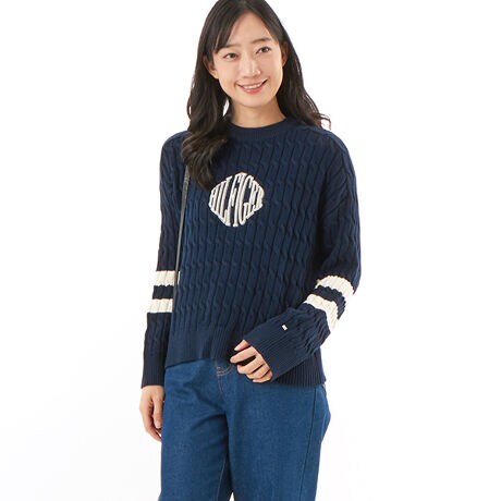 [^ԁFWW47633]eNX`[hOtBbNN[lbNZ[^[`IȃP[u҂݂̗pN[lbNZ[^[Btgɂ͕ML̕THmOhJ{ANVbNȕ͋CoBɑɂ̓X|[eB2{CAVѐSvX܂BhbvV_[ƒ悢NbvhŁAG炵oXɎdグĂ܂ByTCYzXSF51.0cm g56.0cm 䂫78.0cmXXSF49.0cm g52.0cm 䂫76.0cmyTOMMY HILFIGERzĩAJNVbNx[XɃ_ȂЂ˂fUClC̃g~[qtBK[BsIŐꂽYEEBYɉA`hAStCAĂJWAȃfjCƖLxȃJeS[O[ouhB