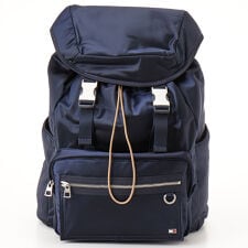 トラベルナイロンバックパック