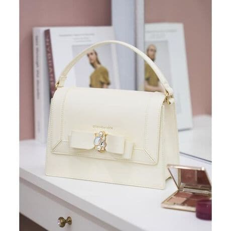 [^ԁF00072510190001]SAMANTHAVEGA(T}TxK)̃WG{V_[obOPŎIIWirW[l킢V[YBfUCEWG[̂悤ȃT}TxKIWĩrW[|CgBÊ闧̓Iȃ{fUCANZgƂȂAŏiȈۂɁBEhȔtF~jŁAȃR[fɍ킹₷ył܂B@\EԂȂ}`肵ĂAz[\ȃTCYE΂ߊ|ɂłV_[tȂ̂ŁACɍ킹ĎdlςĂ2WAYEɃ|PbgPtĂ̂ŁAׂȃACe[Ă܂ByΉẮzEzEybg{g500ml