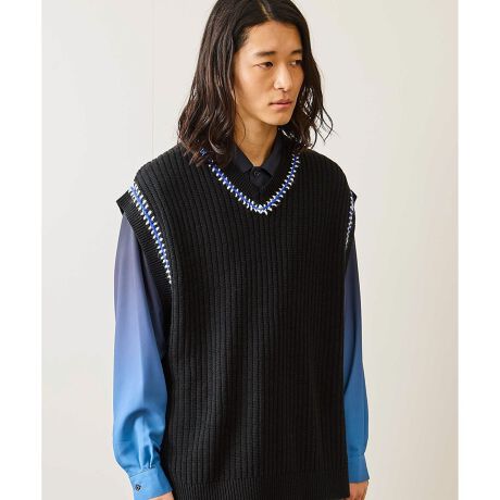 [^ԁFANJ75000]yfށzhC^b`ȃ|GXex[X̎gpĂ肨ꂵ₷VɂȂɂfނłByfUCEVGbgz悢[Q[WŃOV[YŒp\ȃACeBVvȃfUCȂA҂ݕ̔zFANZgɁBS̓Iɂ肵VGbgŁBfjƂ̑yJ[z񂵂̂ubNƃOCbVȃu[ACgO[3FWJnFȂ򊴁FȂFȂ|PbgFLkFȂňFMENFg181cm@pTCYLBeꏊ⃉CeBOAg̃j^[ɂĐF̌قȂꍇ܂BĩJ[͏ڍ׉摜̐FQƂB