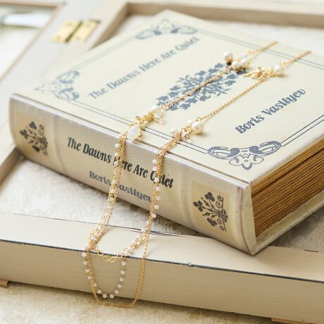 [^ԁF51145506]ȃp[r[Yd˂āA{ƃ`[bvANZgɉ炵u[PlbNXBȃp[cƃNAȃ`[bvDfGȃfUCɁBSeriessAX/ 51145507lbNX̒RoseTiara42̕ĂꂢɌ悤A𒲐Ă܂B舵ɂẮAiɂĂi\łmFBBeɂAۂƐFČꍇ܂B܂APCEX}[gtHȂǂɂAiƉ摜̃J[قȂꍇ܂Bi摜̓Tv̂߁AFTCYAvgʒuAdlȂǂɕύXꍇ܂B50͈ꕔ̓X܁EONLINE SHOP݂̂̓WJƂȂ܂B戵ĂȂTCg܂̂łByRoseTiara/[YeBAztF~jȈ炵ƁAl̃GKXxɂ܂ƂB uvƎȂAȂ̂߂̃uhłBfޑIтfUCAp^[܂łтčsA^bŇMU[ʁAtʒuȂǂ36E38E4042E46E50ł͒Ap^[𕪂邱ƂŔVGbgƒSn̗ǂĂ܂B