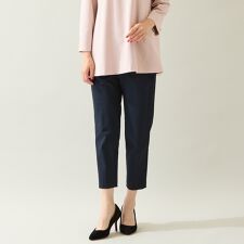 【美脚パンツ】【速乾/防シワ/伸縮性◎】テーパードパンツ