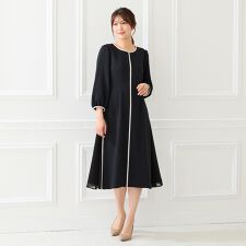 【接触冷感/シワになりにくい】サイド切替えワンピース