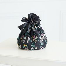 刺繍巾着バッグ