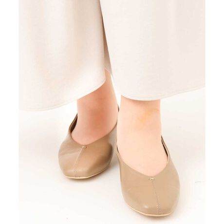 [^ԁFOZ6DA01089]bLCɂ݂VJbgfUCpvXB芴̂郍[q[ɃNbV̂Ci[\[ŉKɗĂ܂BZ^[̃Xeb`ƃ^p[c肰ȂANZgɁBꂢ߂̃R[fBl[gJWAX^Cɂ₷\V[YłB