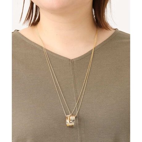 [^ԁFOZ2GA15039]ނ̃`F[gݍ킹lbNXB悭݊̂郊O`[tR[fBl[gɂȃXpCXvXĂ܂BؚȃO`F[dȂ肷Aiŏ炵͋CoBX^CbVȃVo[ƍ̂S[h̓WJɂڂłBfC[ɂ͂AIP[WV[ɂœKȂЂƕiłB ANZT[p[cEiȂǂ̋ɉ܂܂Ăꍇ܂B ȂqlɓꂽĈݍ񂾂肵Ȃ悤ɁAgpۊǂ̍ۂ͌dɂӂB