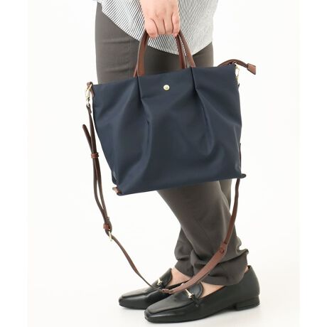 [^ԁFOZ5JA51049]iȌiCfނƏ_炩킹V_[obOB V_[ɂ͌ւ̕SyłO\ȃpbgtB ̓nh̃NbVŘrɐH݂ɂdlłB ֗3w\őOʃ|Pbgɂ̓}OlbgzbNňSB A5TCY鏬ԂȃTCYȂ[͔QŖgobOłB H yfރV[Yz yiC~jV_[:OZ5JA50039 obO`[:OZYJA50024