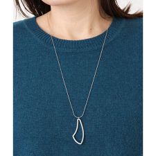 エウルキューブ(eur3)のマットメタルワントップモチーフネックレス