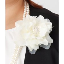 2連パールネックレス×フラワーコサージュ